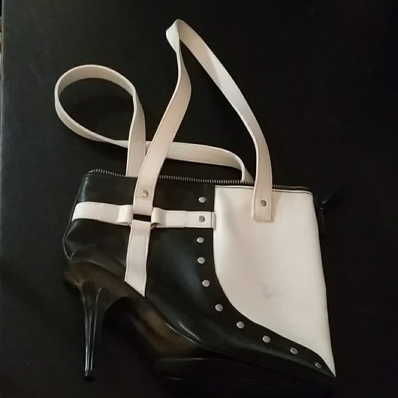 shoe shaped bag